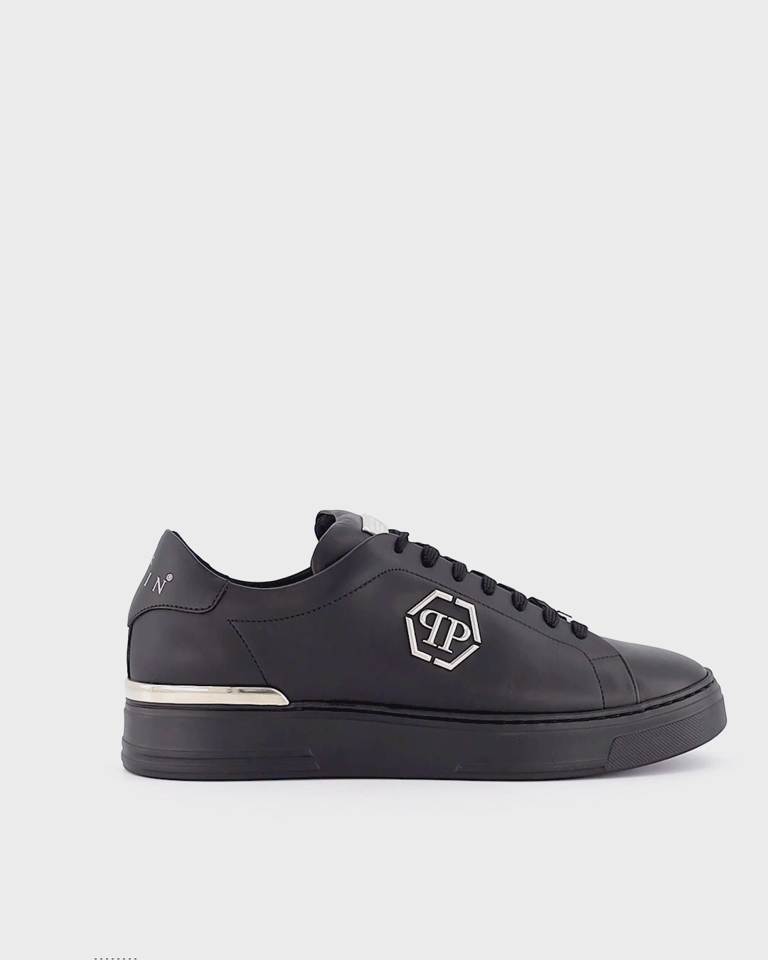 Load video: Philipp Plein Black Leather Lo-Top Hexagon Sneakers